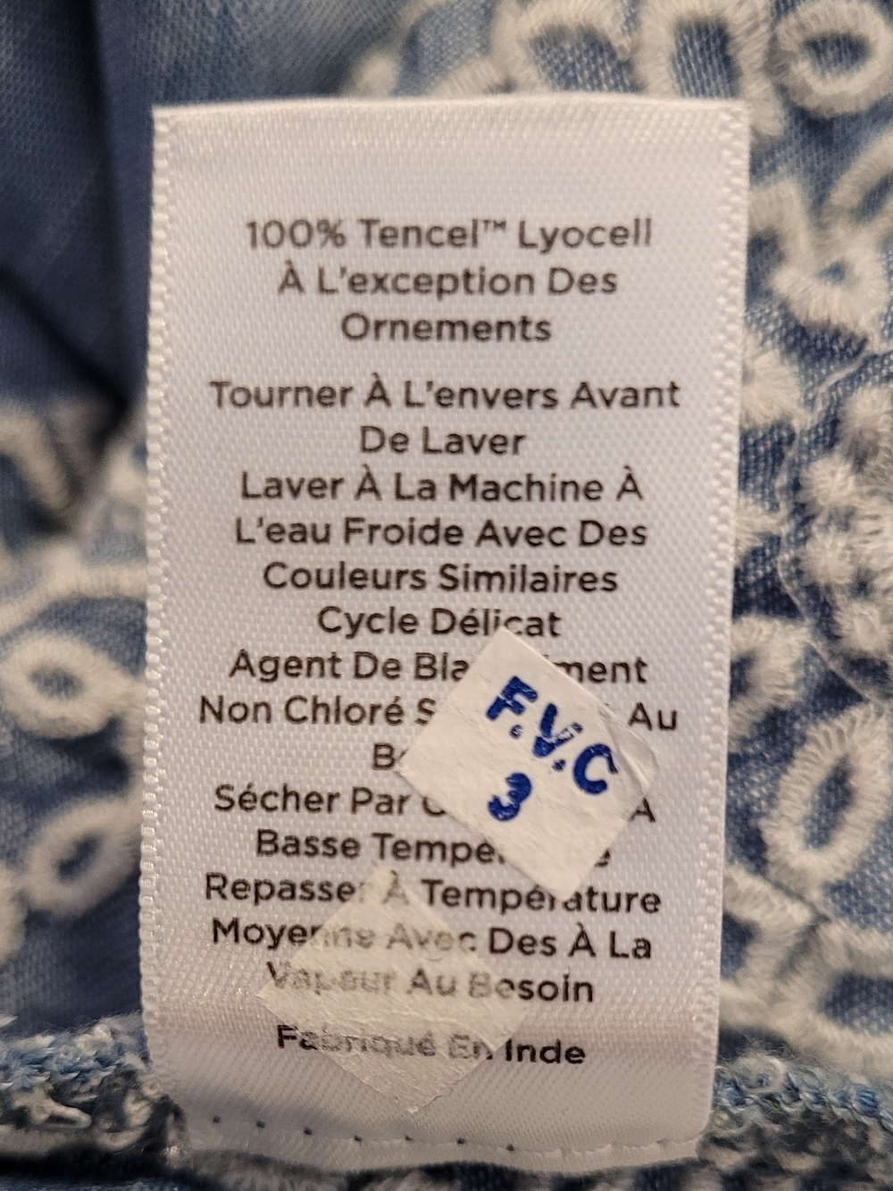 Talbots Women's Blue Embroidered Chambray Sleeveless Top Sz. Lg. - Picture 5 of 8